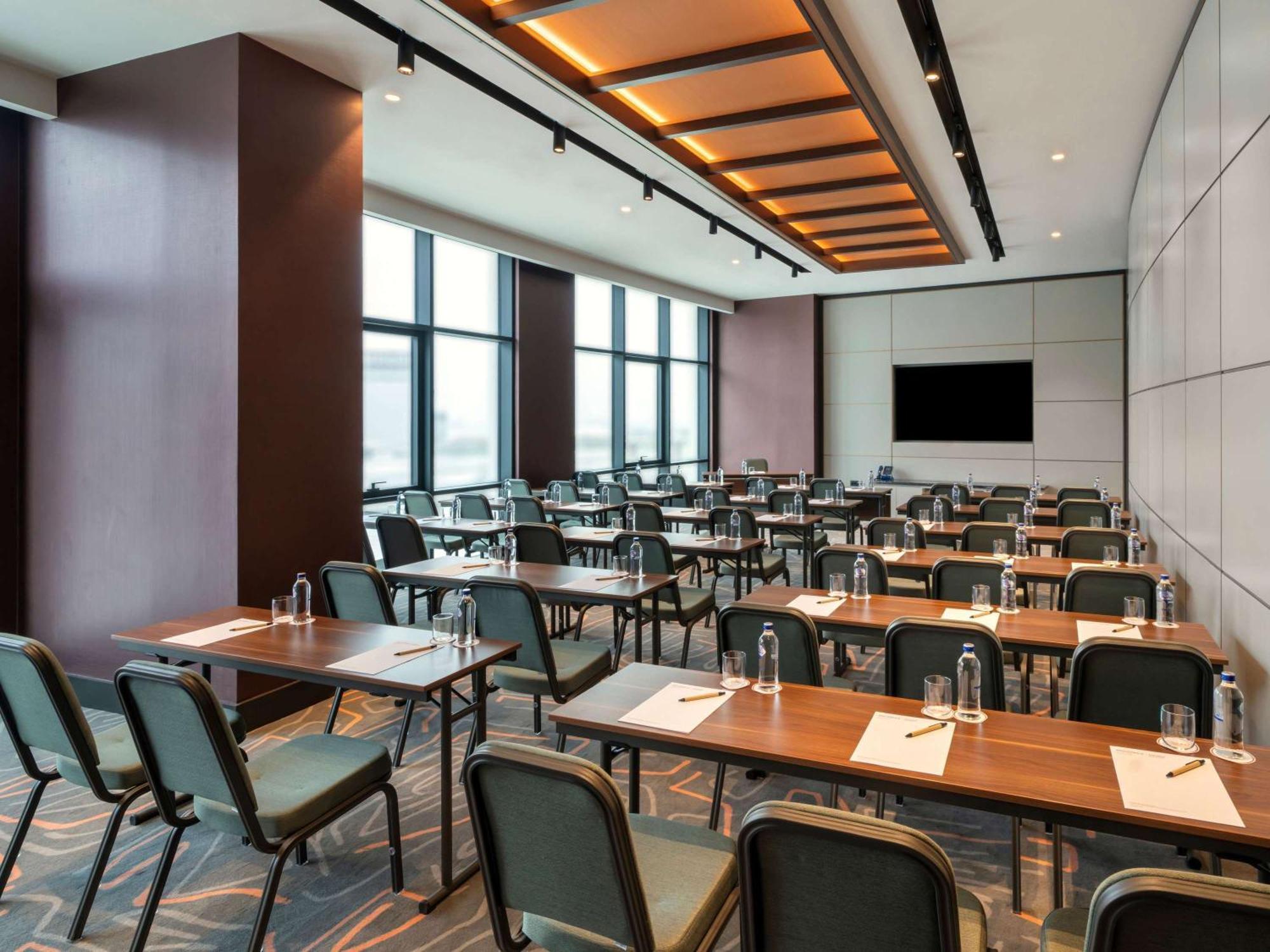 Moevenpick Hotel Istanbul Marmara Sea Dış mekan fotoğraf