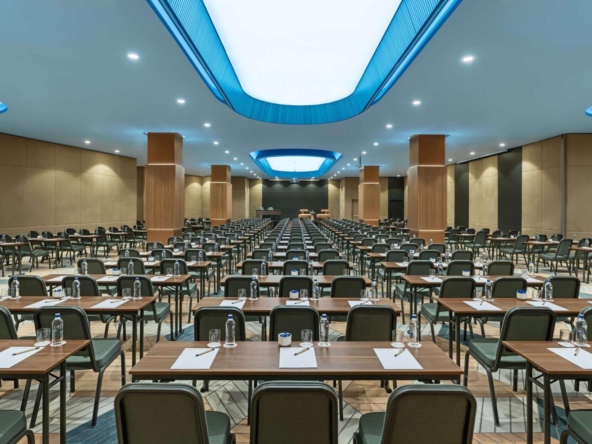 Moevenpick Hotel Istanbul Marmara Sea Dış mekan fotoğraf