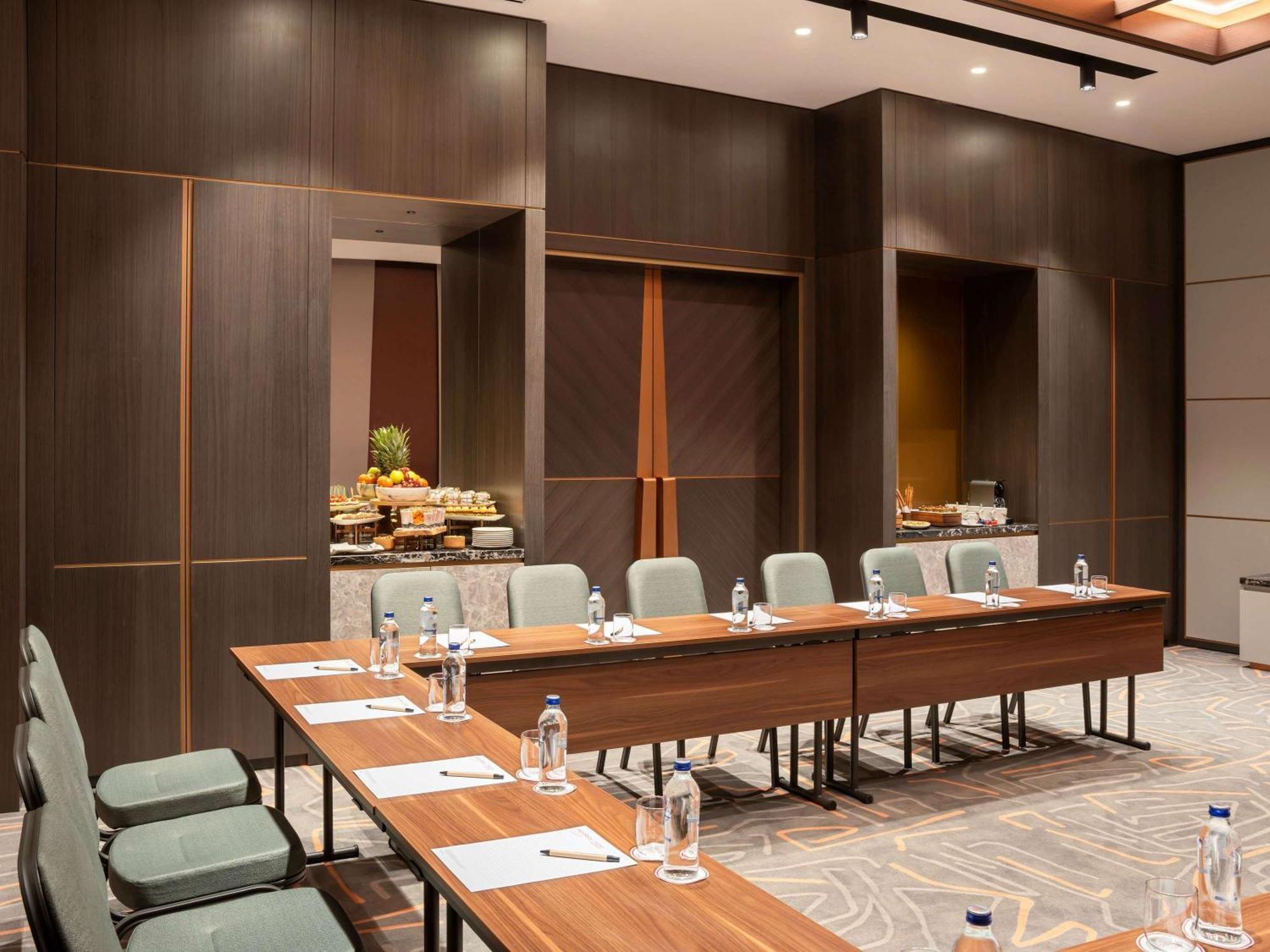 Moevenpick Hotel Istanbul Marmara Sea Dış mekan fotoğraf